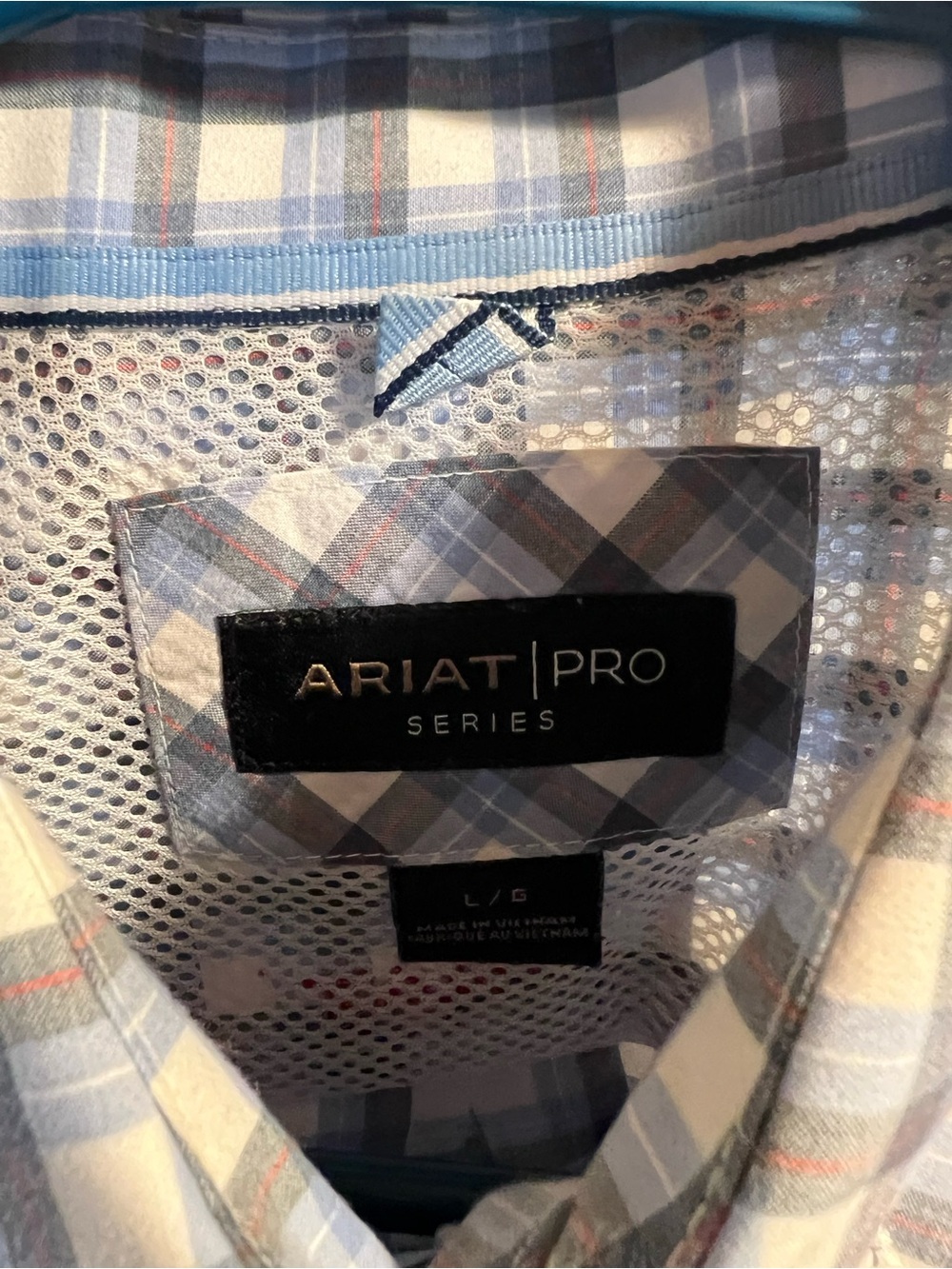 Ariat Men's Short-Sleeve Plaid Button-Down Shirt - Blue/Gray - Picture 2 of 3